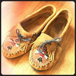 Minnetonka moccasins 8.5